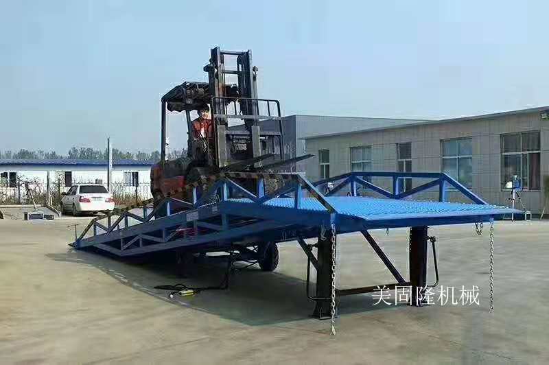 江苏移动式登车桥价格